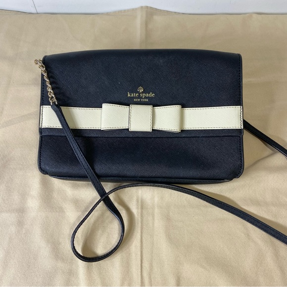 kate spade Handbags - Kate Spade Crossbody Purse